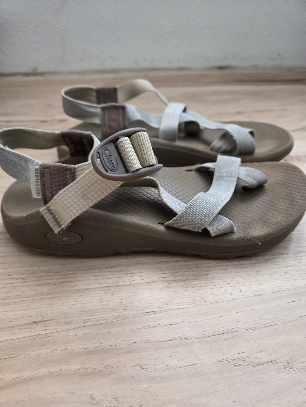 Chaco Women's Z/Cloud 2 Metallic Gold